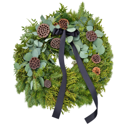 VE 301 - Chvojový věnec trvanlivý- Eukalyptus + Lotus