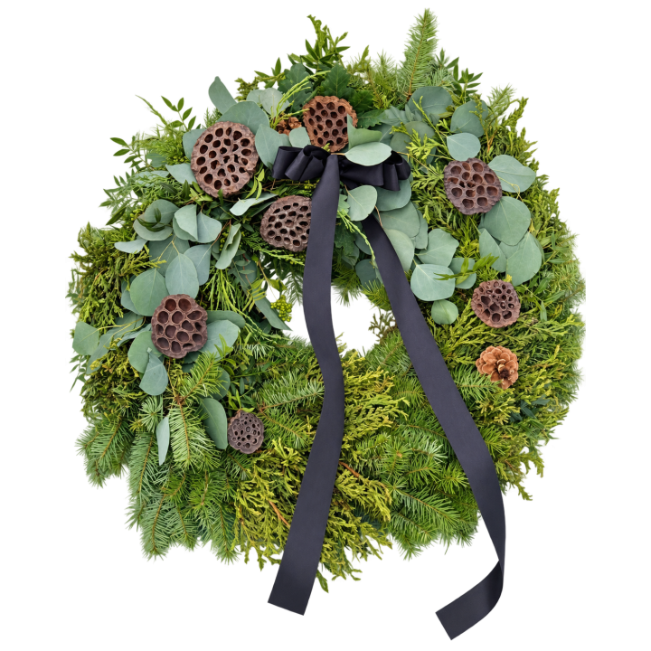 VE 301 - Chvojový věnec trvanlivý- Eukalyptus + Lotus